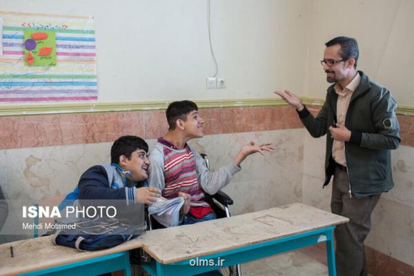 دانش آموزان بالای 17سال استثنایی در اولویت واکسیناسیون