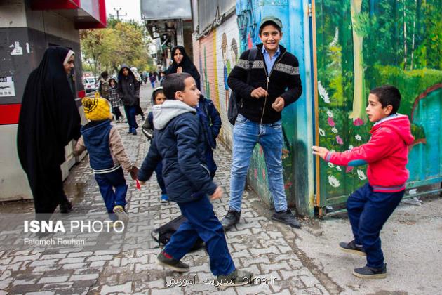 مدرسه باید محل آموزش زندگی و مهارت ها باشد