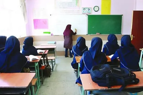 4 میلیون دانش آموز در متوسطه اول رشد 300 هزار نفری جمعیت دانش آموزی فرا می رسد