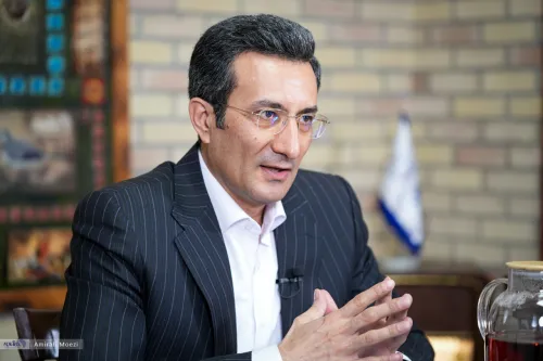 وجود ۲۰۰ مسجد مدرسه گفتند در آموزش و پرورش بچه ها بی دین بار می آیند