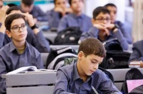 مدارس بندرعباس ۳ روز حضوری و ۲ روز مجازی شدند جزئیات فعالیت مدارس قشم، سیریک و جاسک