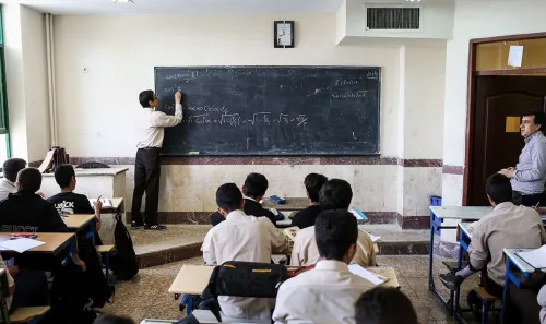 15 آبان مهلت نهایی نام نویسی دانش آموزان جامانده از تحصیل