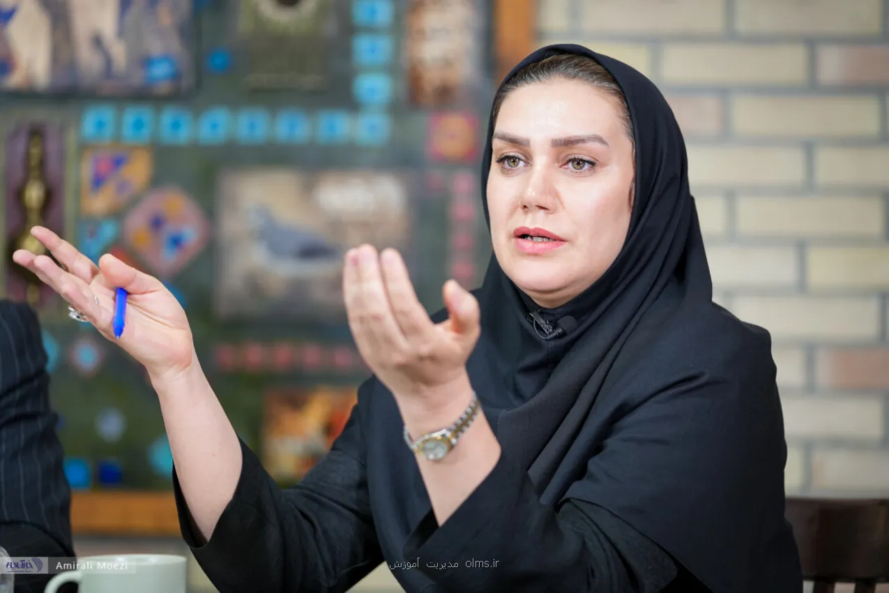 دانش آموزی داریم که ماه هاست پنیر ندیده و صبحانه نخورده خانواده ترجیح می دهد مدرسه نیاید به علاوه ویدیو