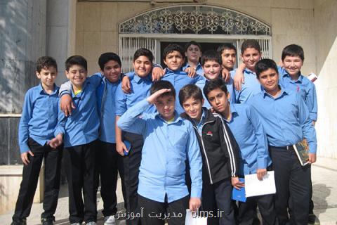كلاس كنكور سم آموزشی است، آموزش و پرورش هم عرض هیچ نهادی نیست
